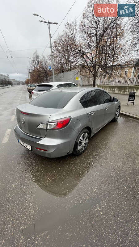 Седан Mazda 3 2013 в Запорожье