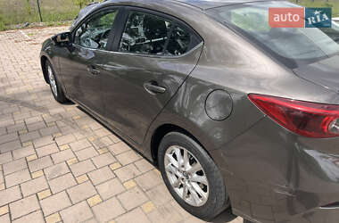 Седан Mazda 3 2016 в 
