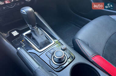 Хетчбек Mazda 3 2017 в 