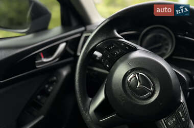 Седан Mazda 3 2014 в 