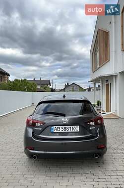 Хэтчбек Mazda 3 2017 в 