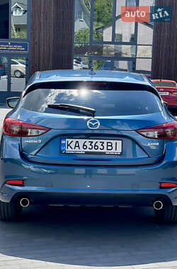 Хетчбек Mazda 3 2017 в 