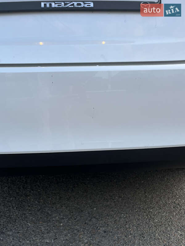 Седан Mazda 3 2015 в Василькові