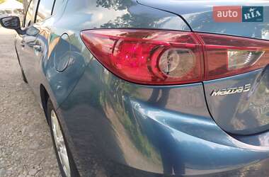 Седан Mazda 3 2018 в 