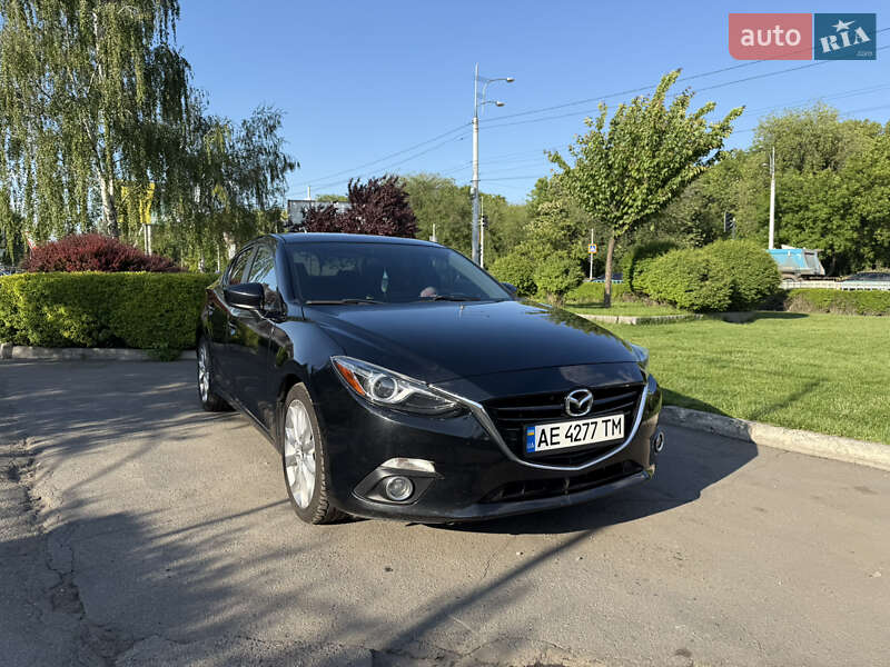 Седан Mazda 3 2014 в 