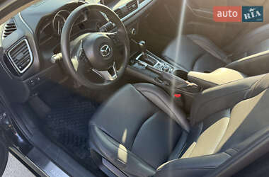 Седан Mazda 3 2014 в 
