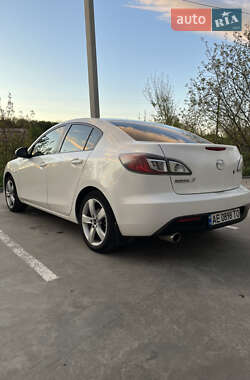 Седан Mazda 3 2009 в 