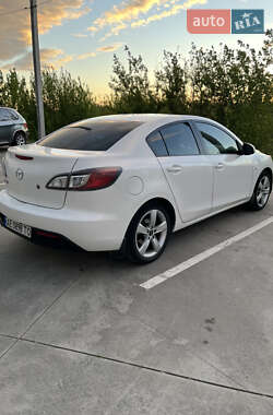 Седан Mazda 3 2009 в 