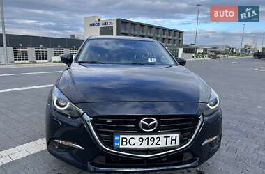 Седан Mazda 3 2016 в 