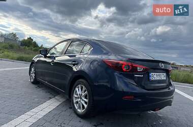Седан Mazda 3 2016 в 