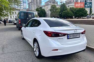 Седан Mazda 3 2017 в 