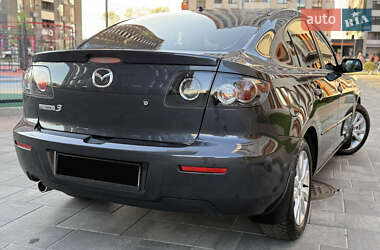 Седан Mazda 3 2006 в 