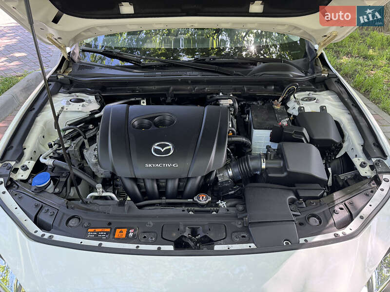 Седан Mazda 3 2019 в Кропивницькому