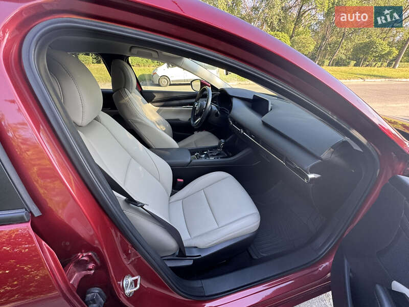 Седан Mazda 3 2019 в Запорожье