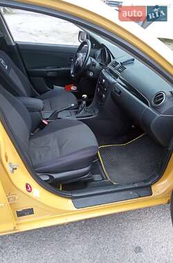 Хэтчбек Mazda 3 2003 в 