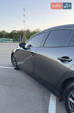 Седан Mazda 3 2019 в 