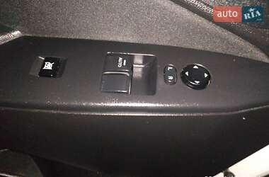 Хетчбек Mazda 3 2010 в 