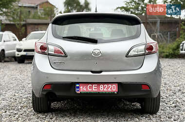 Хетчбек Mazda 3 2010 в 
