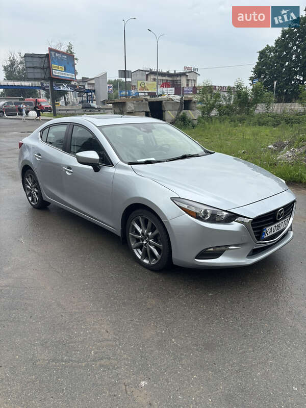 Седан Mazda 3 2018 в Києві
