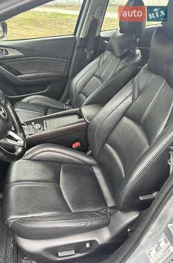 Седан Mazda 3 2018 в 