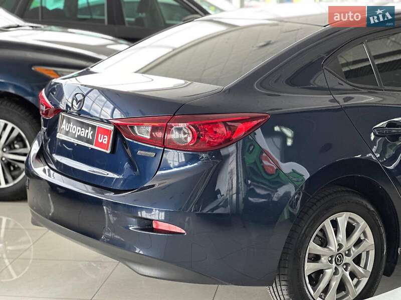 Седан Mazda 3 2018 в Одессе