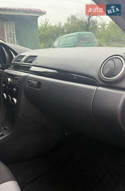 Хэтчбек Mazda 3 2006 в 