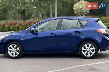 Хэтчбек Mazda 3 2010 в 