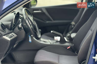 Хэтчбек Mazda 3 2010 в 