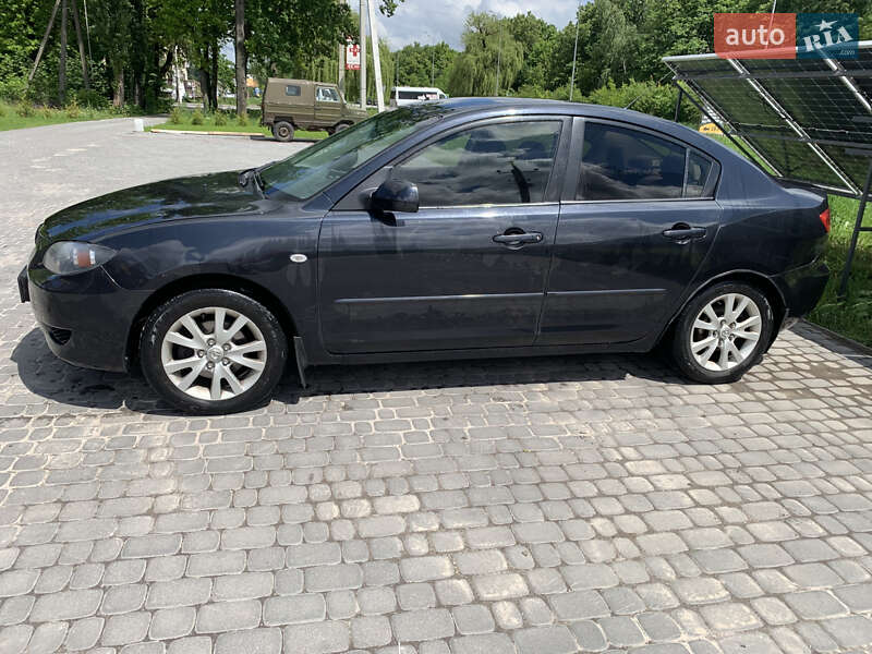 Седан Mazda 3 2004 в Виннице