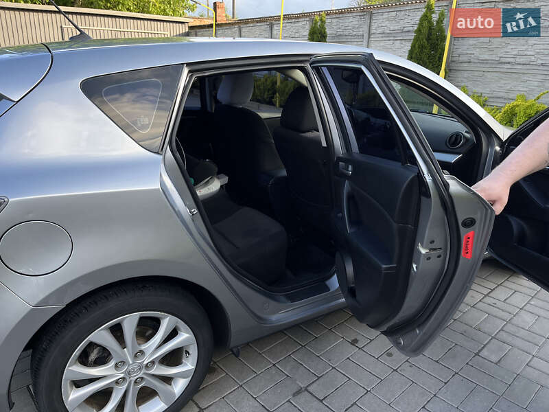 Хетчбек Mazda 3 2010 в Козятині