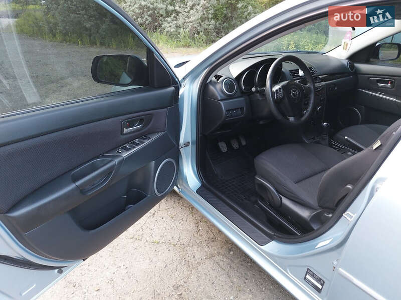 Хетчбек Mazda 3 2007 в Чернівцях