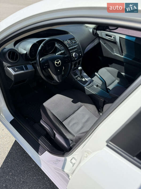 Хетчбек Mazda 3 2010 в Олександрії фото 8 Хетчбек Mazda 3 2010 в Олександрії