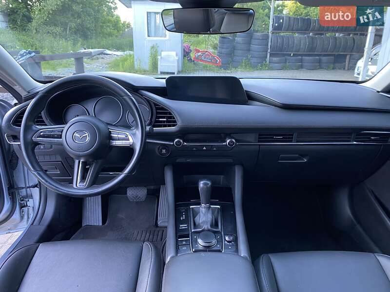 Седан Mazda 3 2019 в Львові