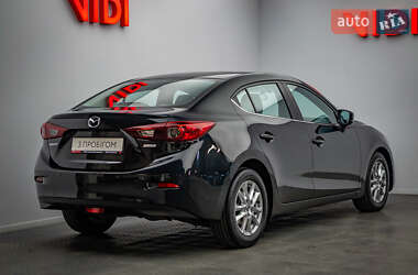 Седан Mazda 3 2017 в 
