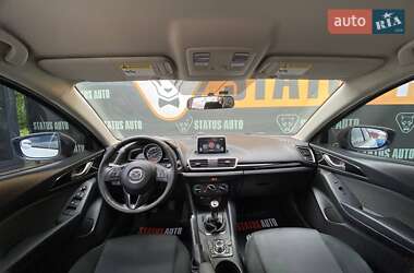 Седан Mazda 3 2014 в 
