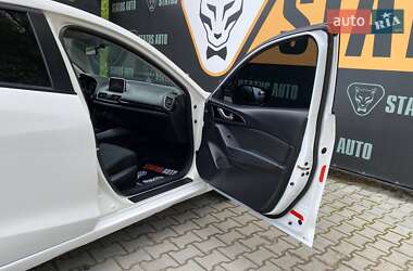Седан Mazda 3 2014 в 