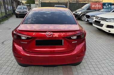 Седан Mazda 3 2015 в 