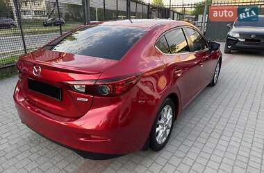 Седан Mazda 3 2015 в 
