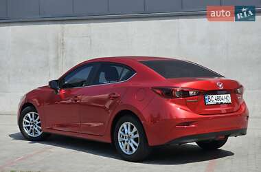 Седан Mazda 3 2017 в 