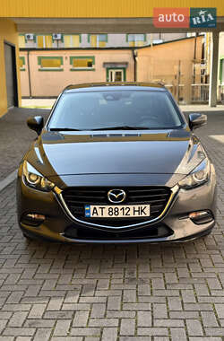 Хэтчбек Mazda 3 2018 в 