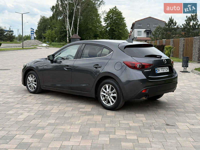 Хэтчбек Mazda 3 2014 в Ивано-Франковске