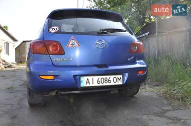 Хетчбек Mazda 3 2004 в 