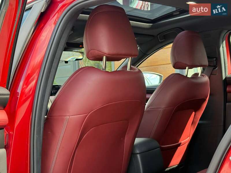 Хетчбек Mazda 3 2020 в Рівному