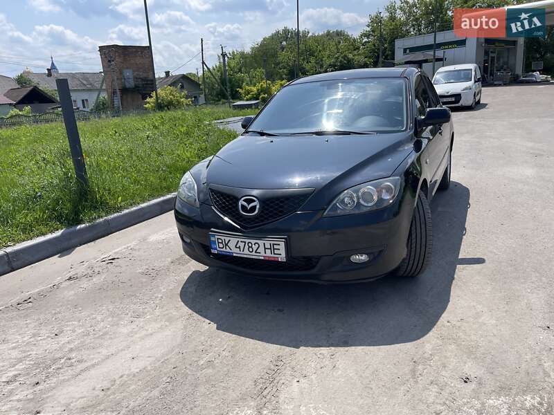 Хэтчбек Mazda 3 2007 в Остроге