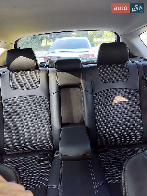 Хэтчбек Mazda 3 2008 в Львове