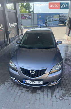 Хетчбек Mazda 3 2004 в Івано-Франківську