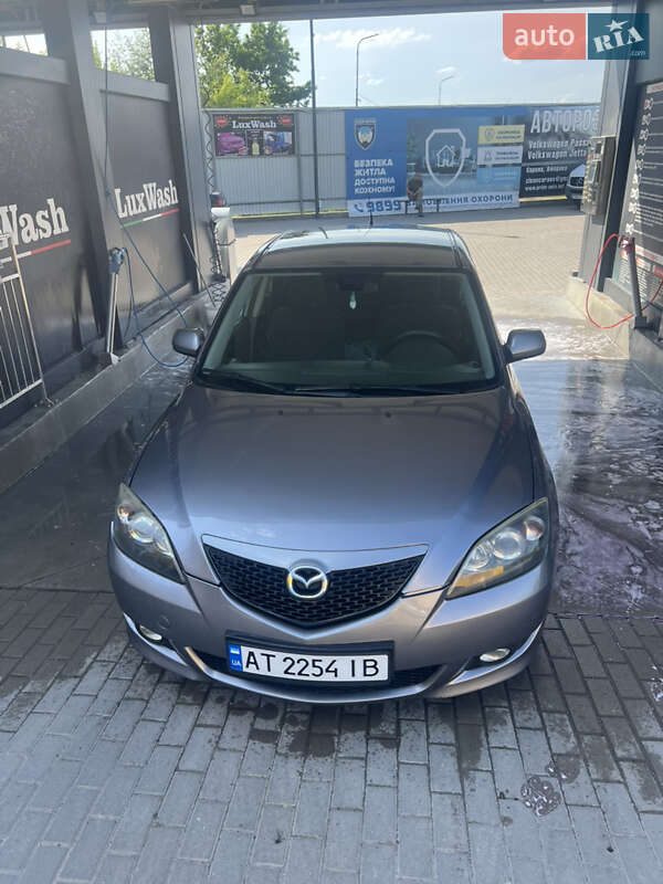 Хэтчбек Mazda 3 2004 в 