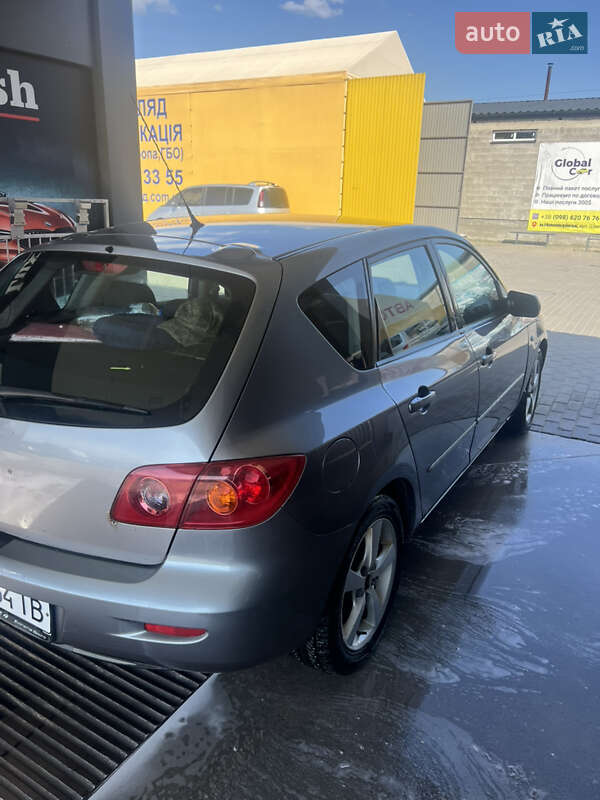 Хетчбек Mazda 3 2004 в Івано-Франківську