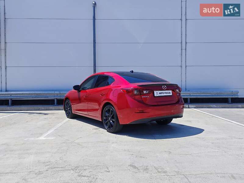 Седан Mazda 3 2017 в Киеве