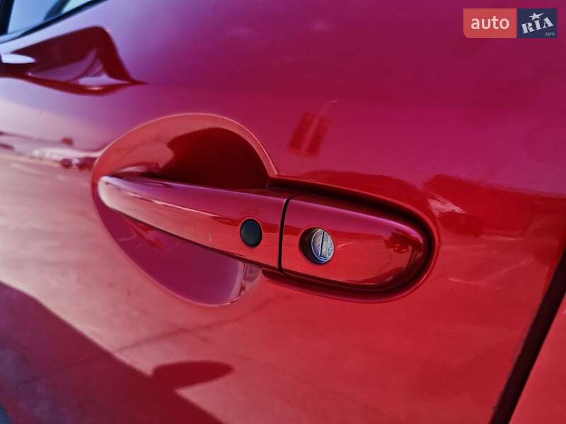 Седан Mazda 3 2017 в Киеве